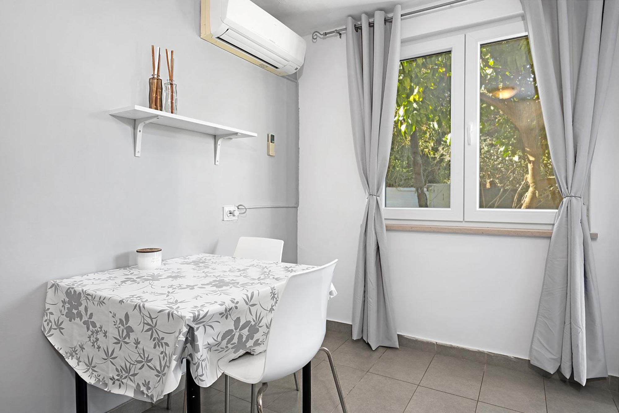 Studio Valkane Private Garden Пула Экстерьер фото