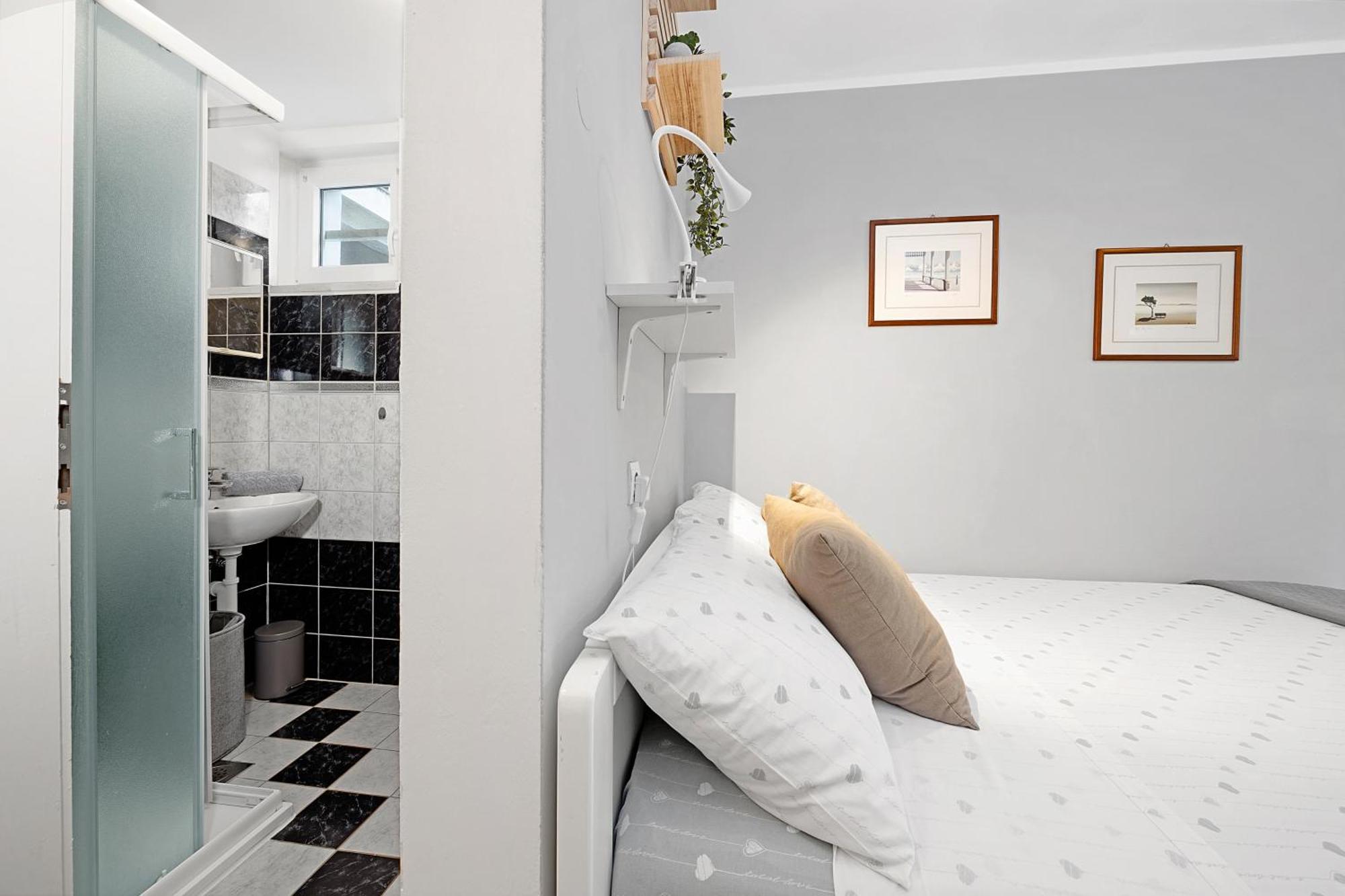 Studio Valkane Private Garden Пула Экстерьер фото