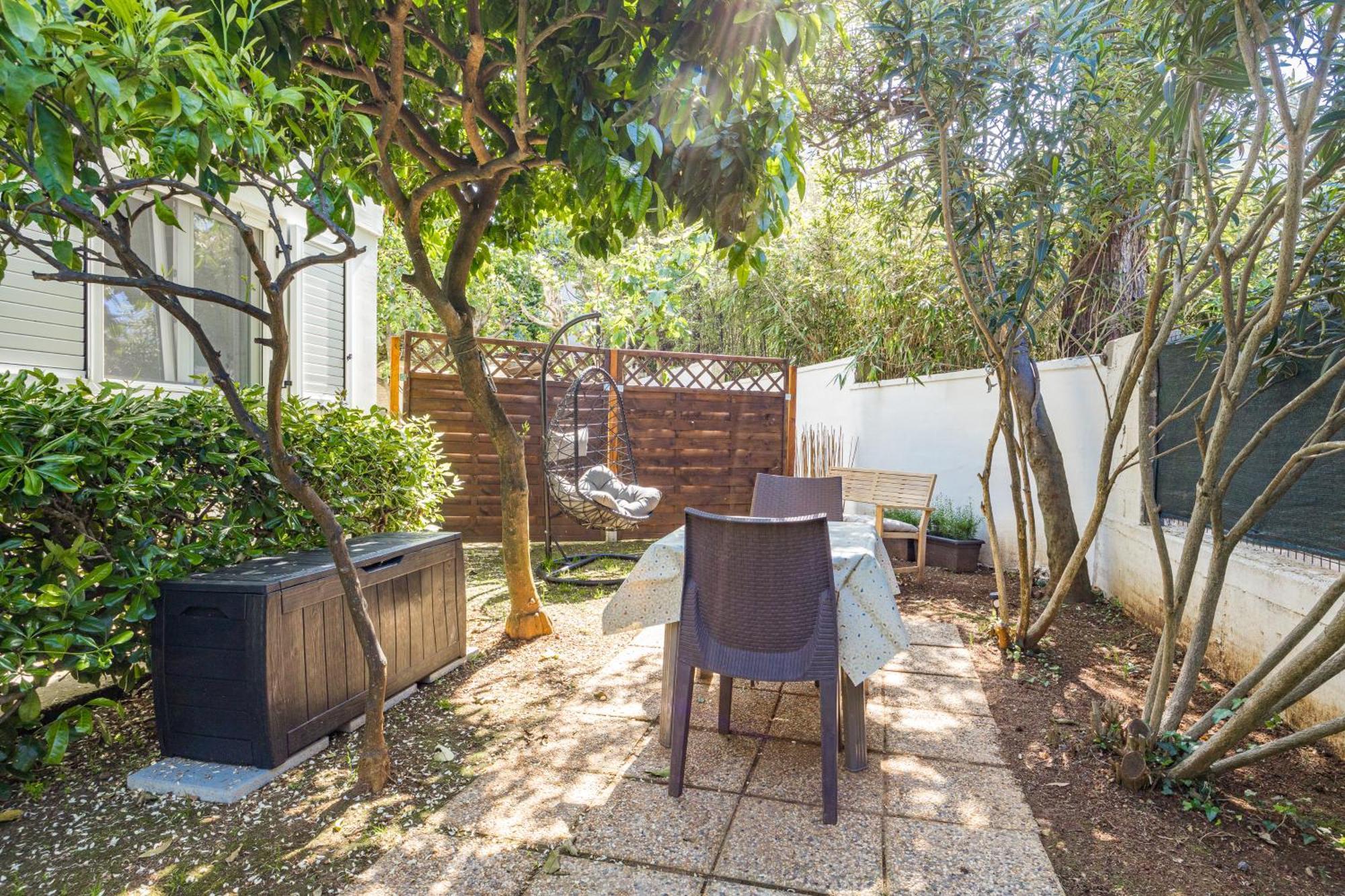 Studio Valkane Private Garden Пула Экстерьер фото